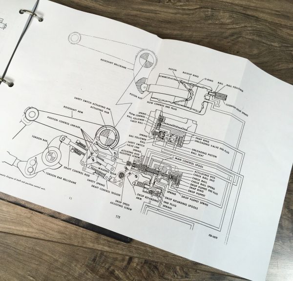 Farmall International 404 Tractor Service Parts Operators Manual Set Repair Shop - Image 9